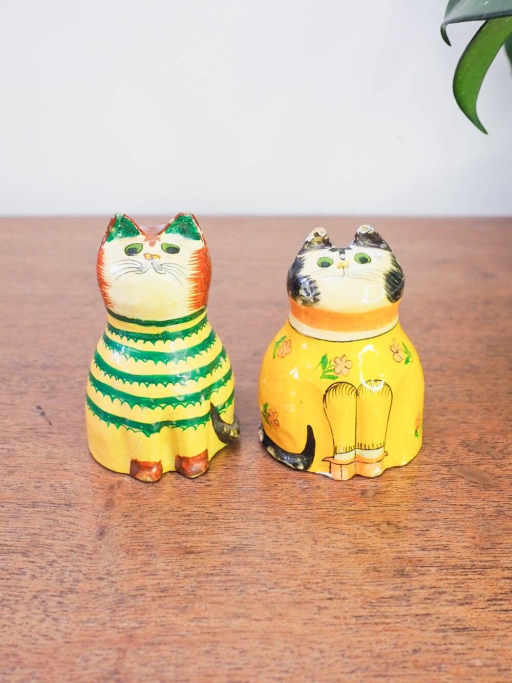 Vtg Cat Figurine Pair - Cute Joan De Bethel Style - Cottagecore